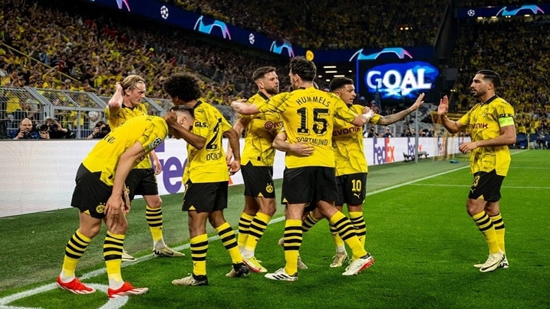 Dortmund lọt vào chung kết Champions League