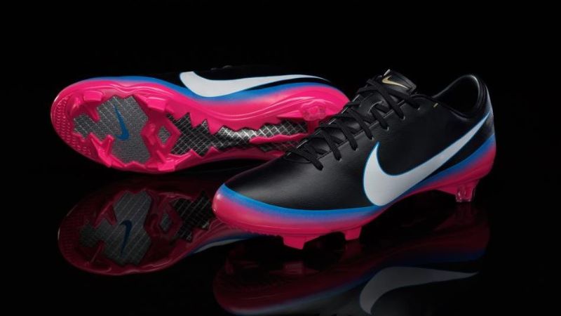 Mercurial Vapor VIII CR đồng hành cùng Ronaldo tại trận El Clasico