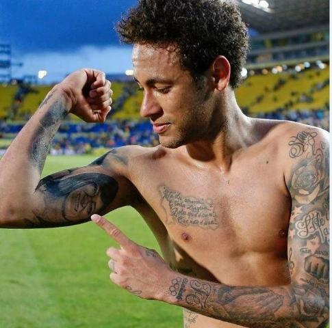 hình xăm của Neymar